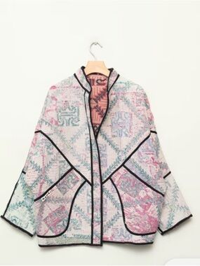 Namai - THE ISHANI VINTAGE CROSS-STITCH QUILTED JACKET - reversible